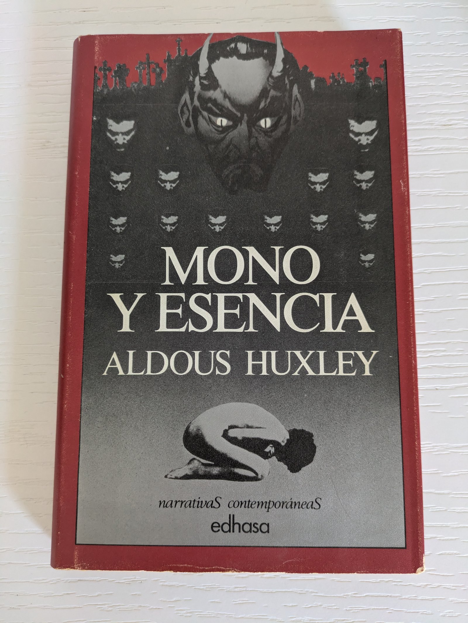 Mono y esencia